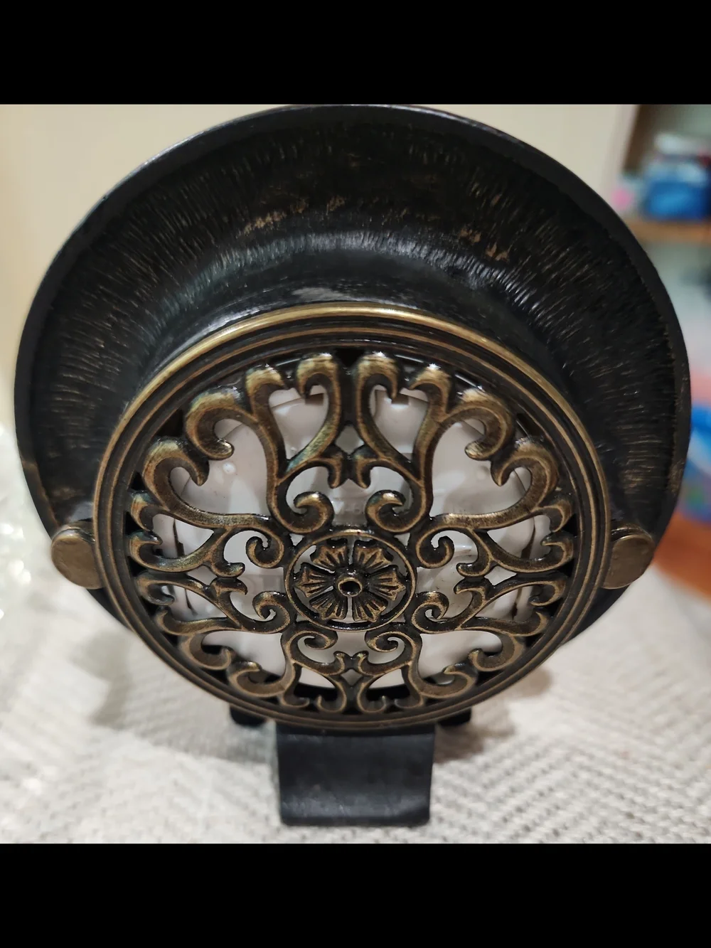 Elegant Art Deco 4